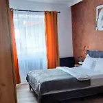Julia Decebal - Nou, Central, Gara, Parc, Self Check-in Apartmán Kluž