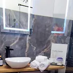 Julia Decebal - Nou, Central, Gara, Parc, Self Check-in Apartmán Kluž