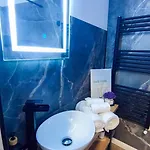 Julia Decebal - Nou, Central, Gara, Parc, Self Check-in Apartmán Kluž