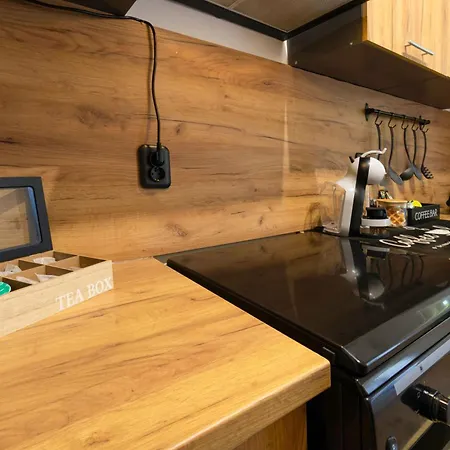 Apartmán Julia Decebal - New, Central, Train Station, Park, Self Check-in